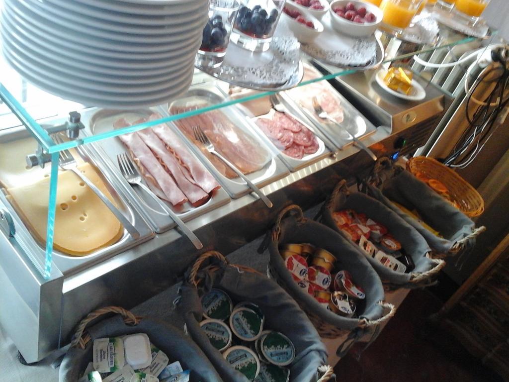 Arconaty Hotel Linter المظهر الخارجي الصورة